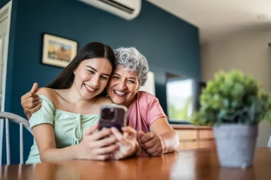 ¿Cómo ahorrar para el retiro siendo mamá?