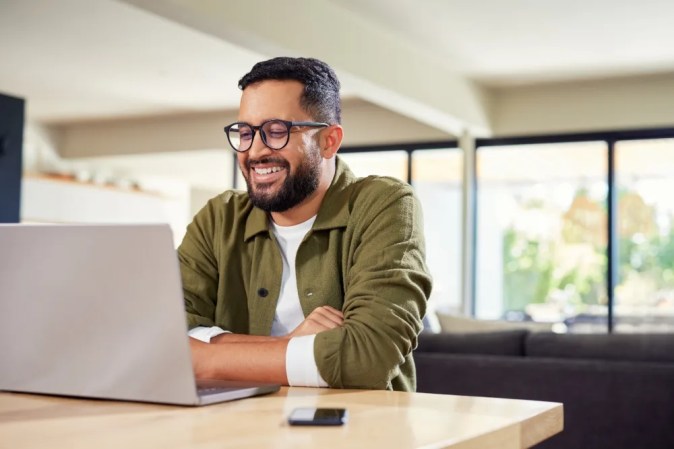 Tu descanso inicia con un plan: ¿cómo funciona una caja de ahorro?