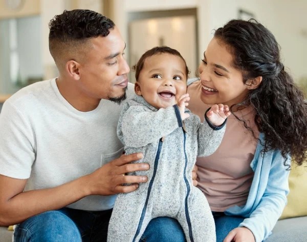 ¿Cómo ahorrar dinero para el futuro financiero de tus hijos?