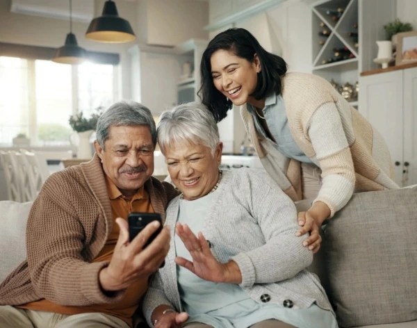 ¿Estás lejos de tu familia? Conoce todo sobre envíos de dinero