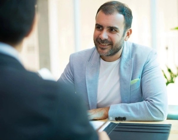 COMISIONES, RENDIMIENTOS Y SERVICIOS, TRES AMIGOS INSEPARABLES