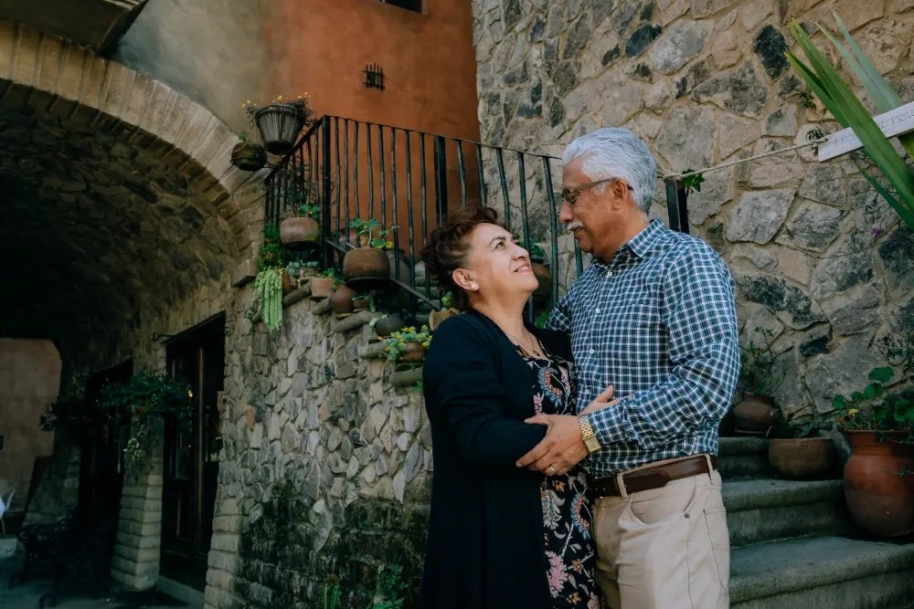 cómo administrar mi dinero para pagar mis deudas siendo adulto mayor