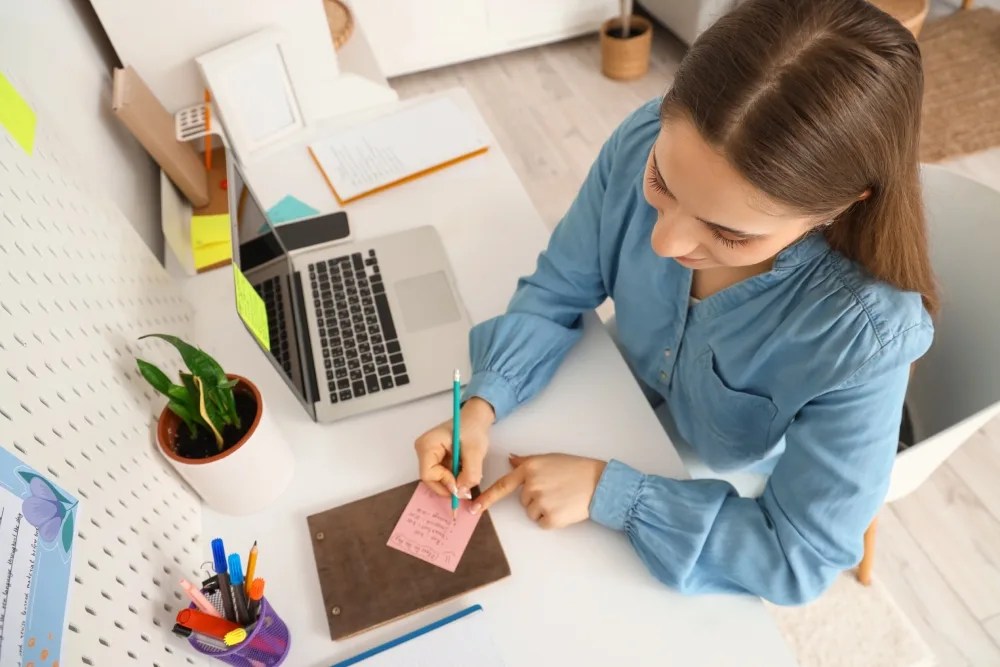 mujer cómo automatizar tus finanzas