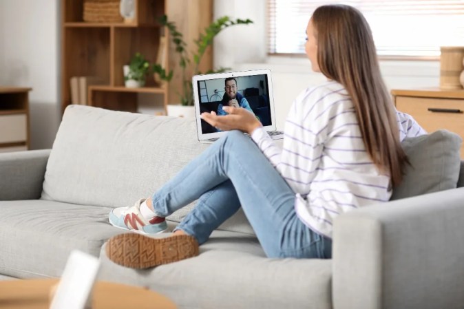 ¿Cómo enviar dinero a tu pareja en el extranjero de forma segura?
